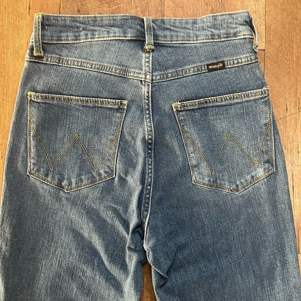 Wrangler High Rise Vintage Taper Jeans Size 2 Straight Leg Light Wash Denim - Picture 10 of 14
